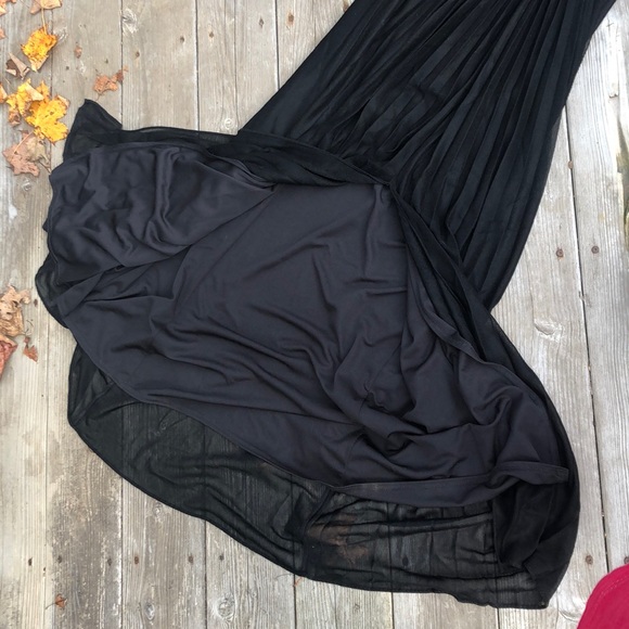 🆕 Cache Gown (new with tags) - Picture 4 of 8